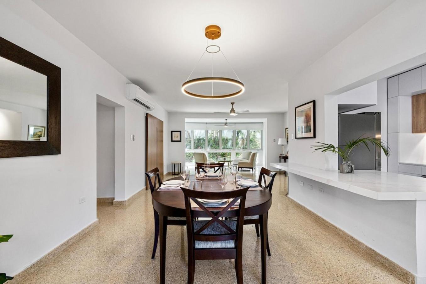 Hidden Gem In Miramar- Power Generator- Parking Apartment San Juan Exterior photo